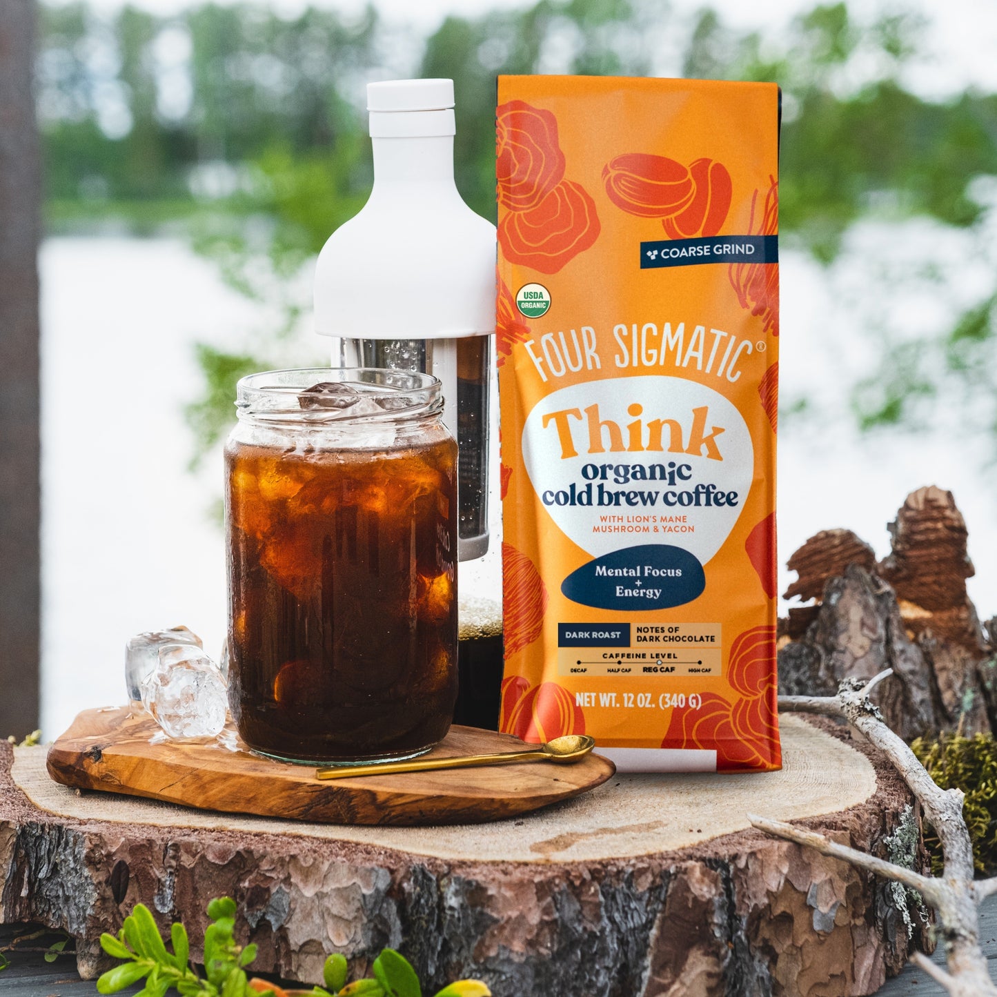cold-brew-bottle-c8 Cold_Brew_Lifestyle_Photos_Outdoor_2024.jpg